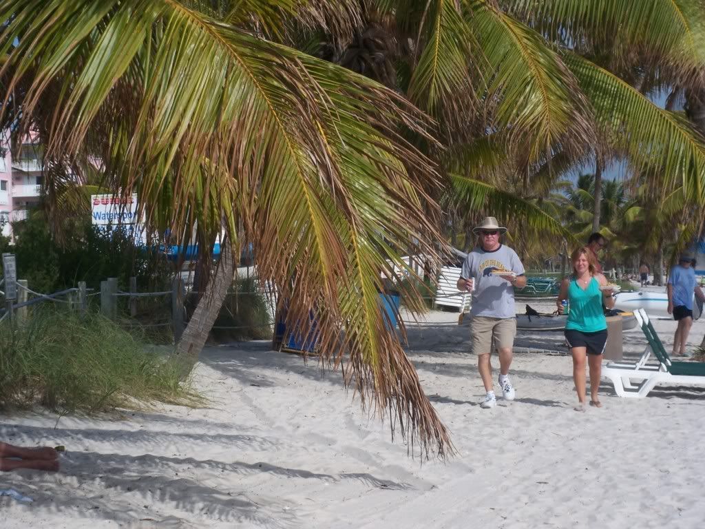 100_2161.jpg tropical beaches image by helenbotsford