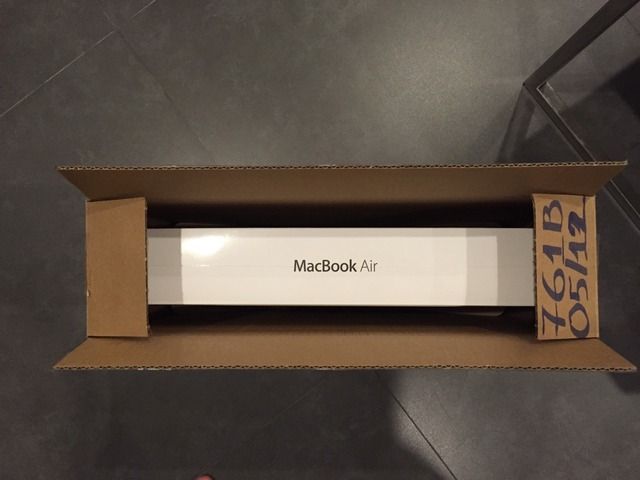 Macbook Air 13 MD761ZP/B mới 100% nguyên seal chưa active, hàng FPT! - 2