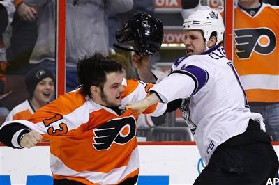 Philadelphia Flyers' Daniel Carcillo, left, and Los Angeles Kings' Kyle Clifford fight during the first period of an NHL hockey game, Sunday, Feb. 13, 2011, in Philadelphia. (AP Photo/Matt Slocum)