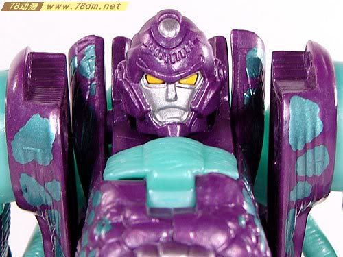 变形金刚新超能勇士系列玩具 HardHead