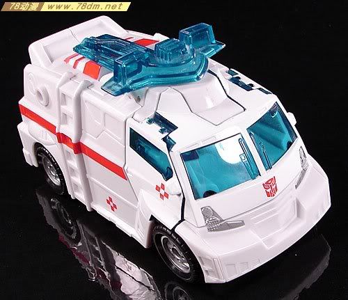 变形金刚Convention & Club Exclusives系列玩具 Ratchet 救护车