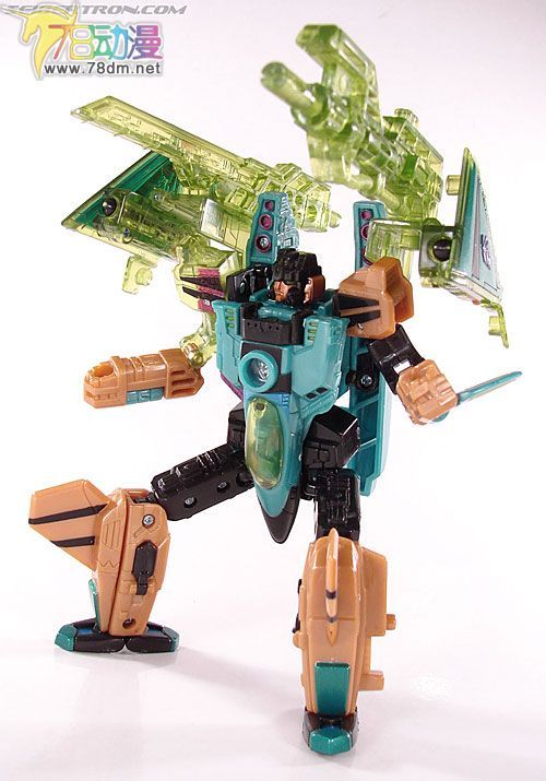 变形金刚展会版玩具 skyquake