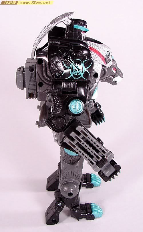 变形金刚塞博特恩传奇系列玩具 Nemesis Breaker