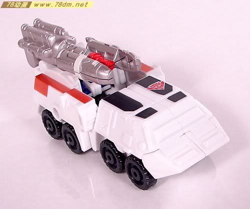 变形金刚塞博特恩传奇系列玩具 Red Alert Cybertron Defense 红色警报简单版 赛博特恩防御形态