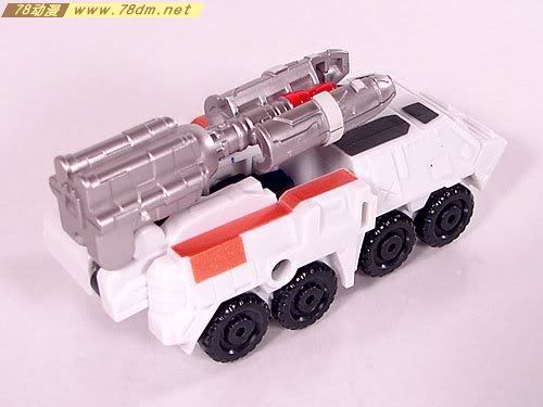变形金刚塞博特恩传奇系列玩具 Red Alert Cybertron Defense 红色警报简单版 赛博特恩防御形态