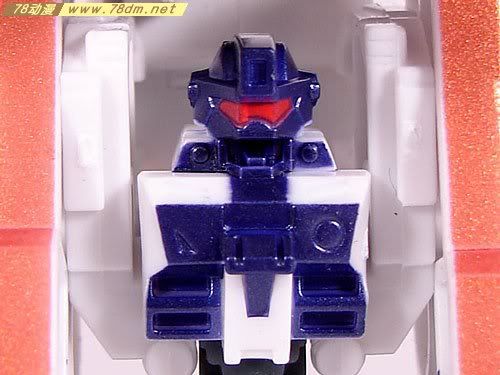 变形金刚塞博特恩传奇系列玩具 Red Alert Cybertron Defense 红色警报简单版 赛博特恩防御形态