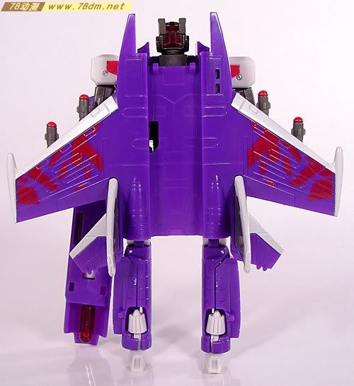 变形金刚塞博特恩传奇系列玩具 Skywarp 闹翻天