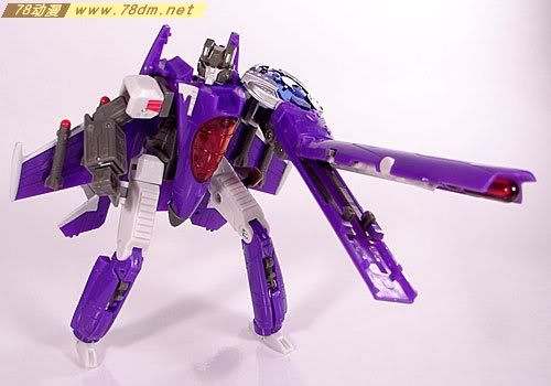 变形金刚塞博特恩传奇系列玩具 Skywarp 闹翻天