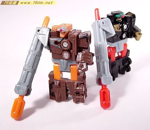 变形金刚塞博特恩传奇系列玩具 Thunderblast