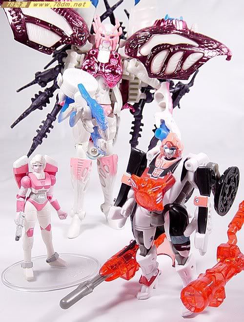 变形金刚Energon超能量争夺战玩具 Arcee 阿尔茜