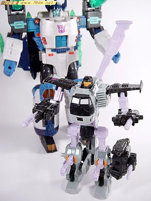 变形金刚Energon超能量争夺战玩具 Cyclonus 狂飙