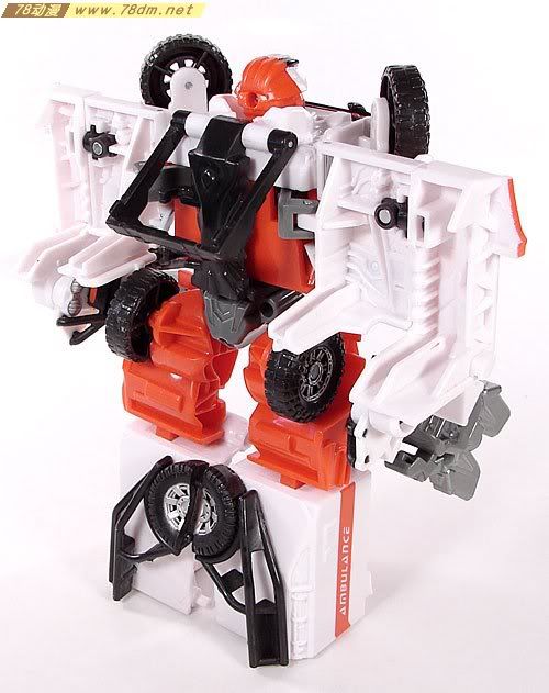 变形金刚真人版电影玩具 FAB 版 Ratchet G1色救护车