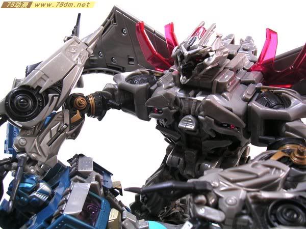 变形金刚真人版电影玩具 Leader 领袖级 Megatron 金属版威震天