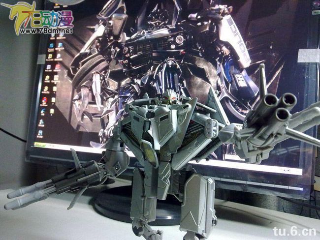 变形金刚真人版电影玩具 Voyager 航海家级 Starscream 金属涂装红蜘蛛