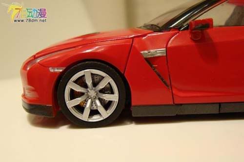 变形金刚Alternity系列 A01 GT-R 红色擎天柱