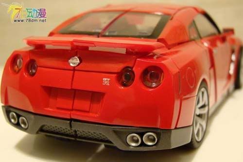 变形金刚Alternity系列 A01 GT-R 红色擎天柱