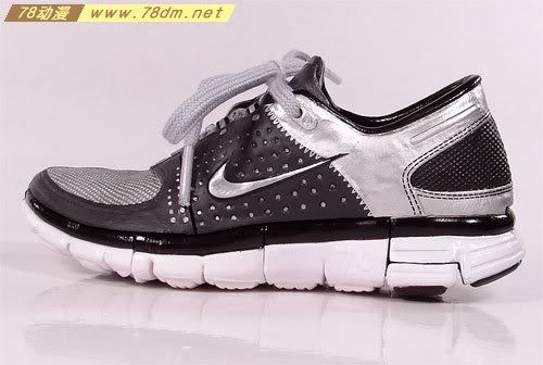 变形金刚威震天耐克鞋 Megatron Nike 