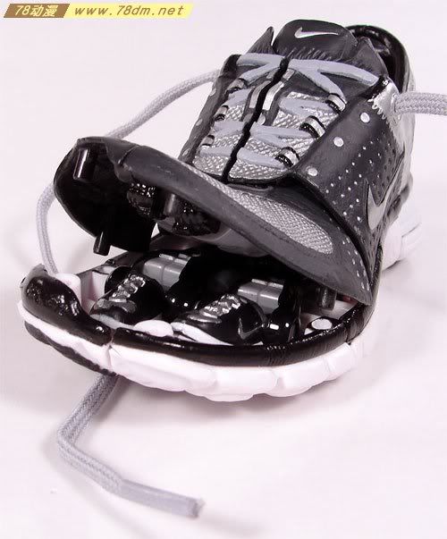变形金刚威震天耐克鞋 Megatron Nike 