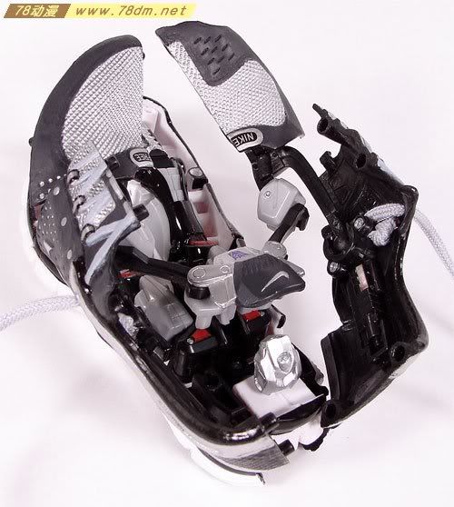 变形金刚威震天耐克鞋 Megatron Nike 