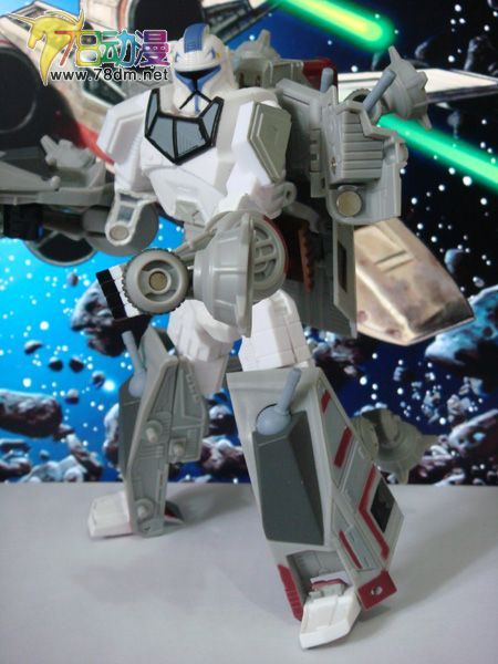 变形金刚五花八门的玩具 星球大战变形金刚 克隆人AT-TE