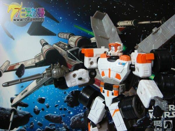 变形金刚五花八门的玩具 星球大战变形金刚 克隆人指挥官 Cody