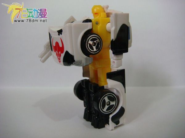 变形金刚RID/TF2000/Car Robot系列玩具 Ironhide