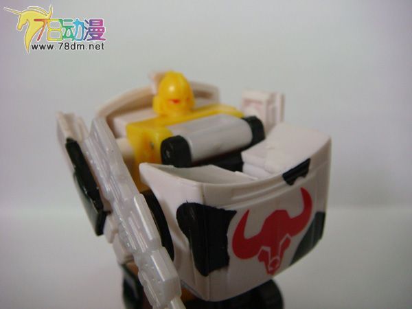 变形金刚RID/TF2000/Car Robot系列玩具 Ironhide