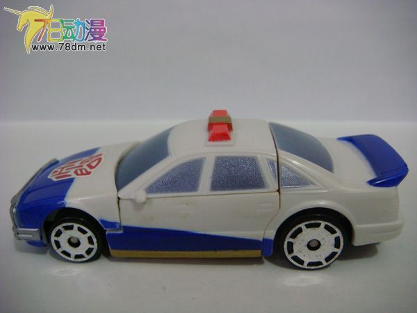 变形金刚RID/TF2000/Car Robot系列玩具 Prowl 警车