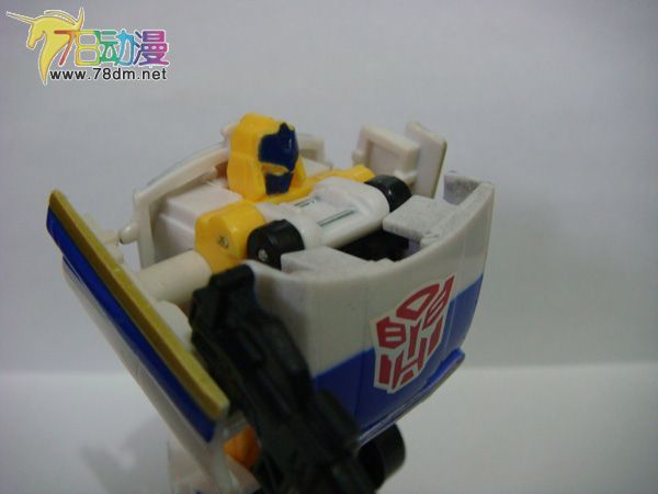 变形金刚RID/TF2000/Car Robot系列玩具 Prowl 警车