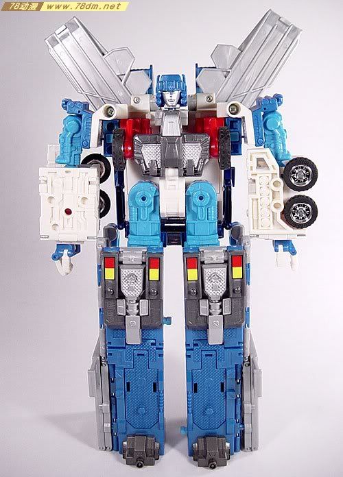 变形金刚RID/TF2000/Car Robot系列玩具 Ultra Magnus通天晓