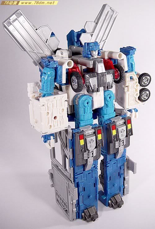 变形金刚RID/TF2000/Car Robot系列玩具 Ultra Magnus通天晓