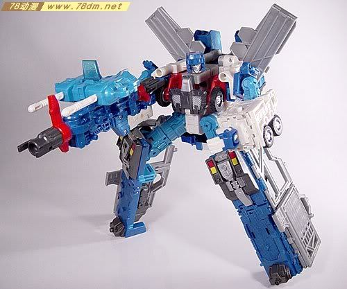 变形金刚RID/TF2000/Car Robot系列玩具 Ultra Magnus通天晓