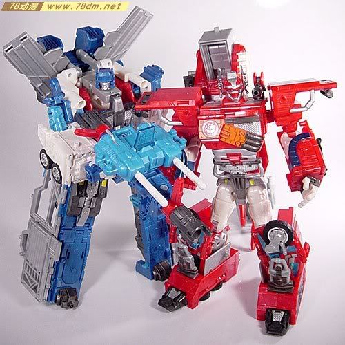 变形金刚RID/TF2000/Car Robot系列玩具 Ultra Magnus通天晓