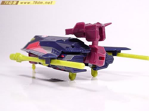 变形金刚Universe系列玩具 Airraid 空袭