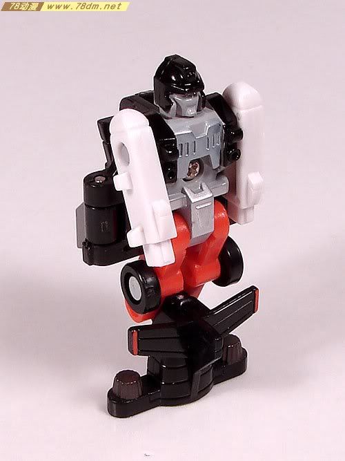 变形金刚Universe系列玩具 Airraid 空袭