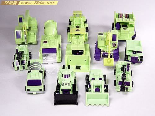 变形金刚Universe系列玩具 Bonecrusher 推土机
