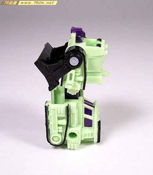 变形金刚Universe系列玩具 Bonecrusher 推土机
