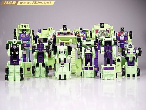 变形金刚Universe系列玩具 Bonecrusher 推土机