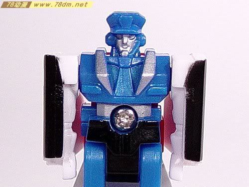 变形金刚Universe系列玩具 Prowl 警车