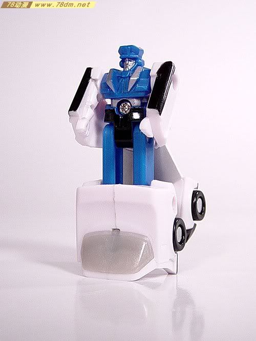 变形金刚Universe系列玩具 Prowl 警车