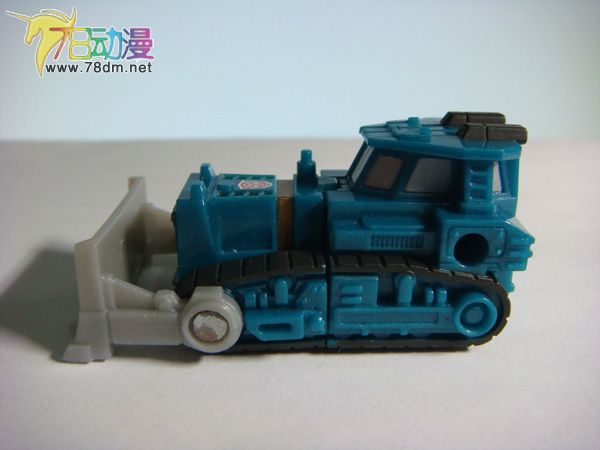 变形金刚Universe系列玩具 博派推土机