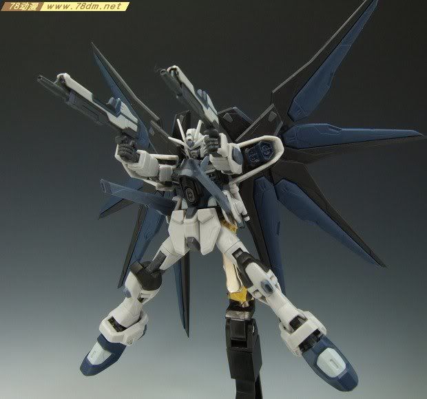 HCM-pro系列成品模型介绍 19-01 ZGMF-X20A 灰色强袭自由高达