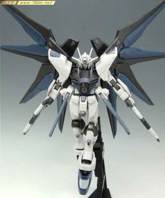 HCM-pro系列成品模型介绍 19-01 ZGMF-X20A 灰色强袭自由高达