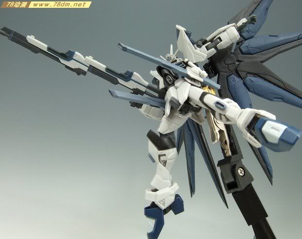 HCM-pro系列成品模型介绍 19-01 ZGMF-X20A 灰色强袭自由高达