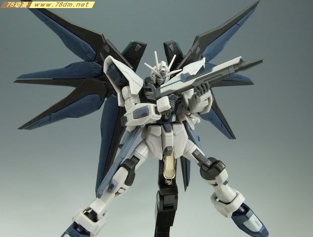 HCM-pro系列成品模型介绍 19-01 ZGMF-X20A 灰色强袭自由高达