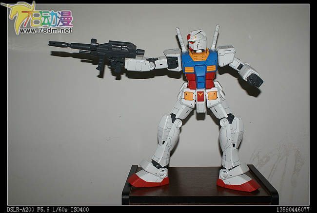 MEGA SIZE MODEL 1比48系列 RX-78-2高达