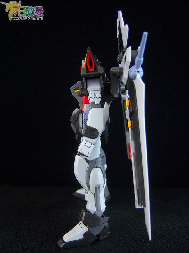 HG SEED/Destiny系列高达模型介绍 GAT-X105E Strike Noir Gundam 强袭·黑