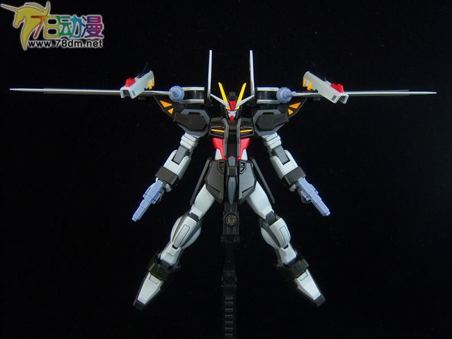 HG SEED/Destiny系列高达模型介绍 GAT-X105E Strike Noir Gundam 强袭·黑