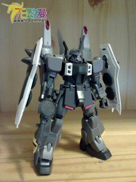 HG SEED/Destiny系列高达模型介绍 ZGMF-1001/M Blaze Zaku Phantom 迪亚哥专用幻影扎古