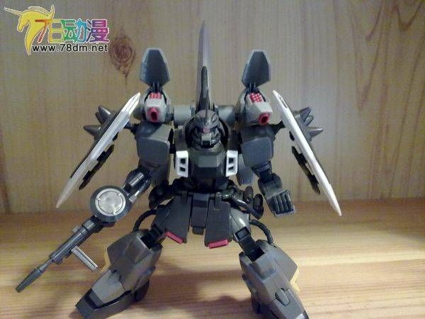 HG SEED/Destiny系列高达模型介绍 ZGMF-1001/M Blaze Zaku Phantom 迪亚哥专用幻影扎古